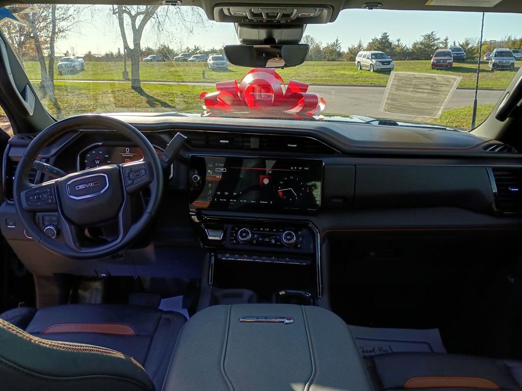 Used 2024 GMC Sierra 2500 AT4 w/ AT4 Premium Plus Package image 12