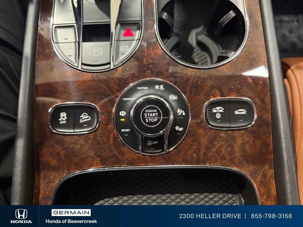 Used 2018 Bentley Bentayga AWD/4WD image 25
