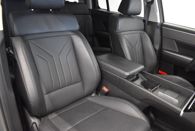 Used 2025 Hyundai Santa Fe SEL AWD/4WD image 6
