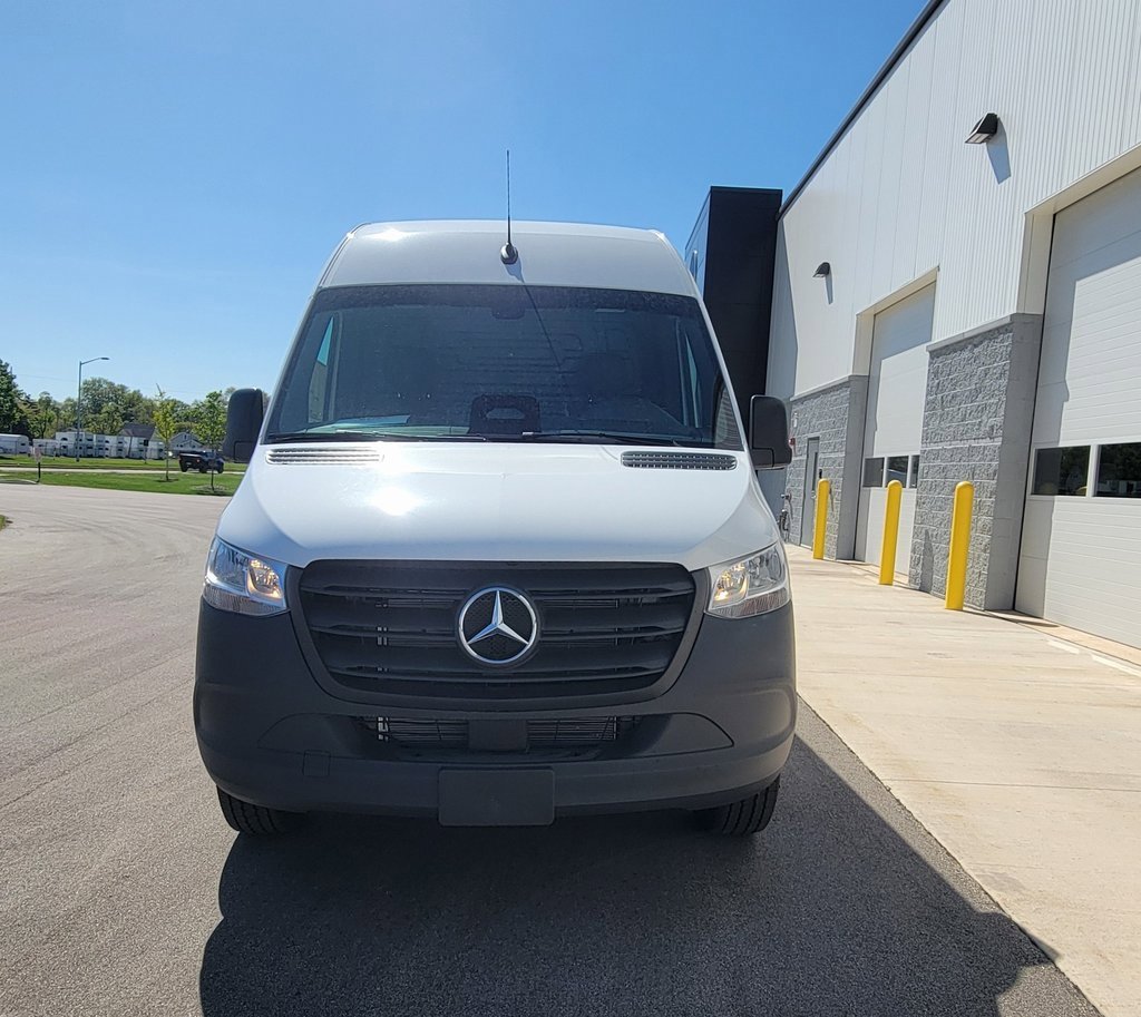 New 2025 Mercedes-Benz Sprinter 2500 image 2