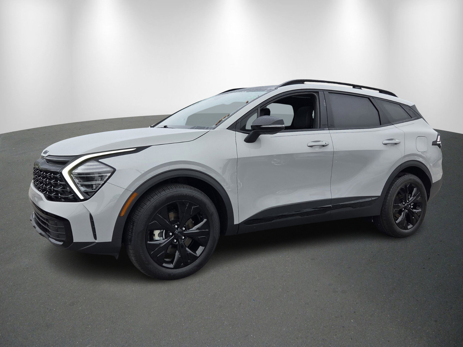 Used 2025 Kia Sportage X-Line w/ Premium Package image 3