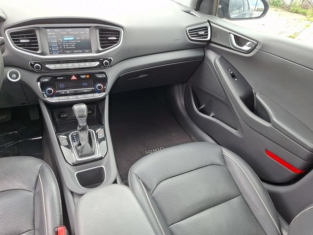 Used 2018 Hyundai Ioniq Limited FWD image 16