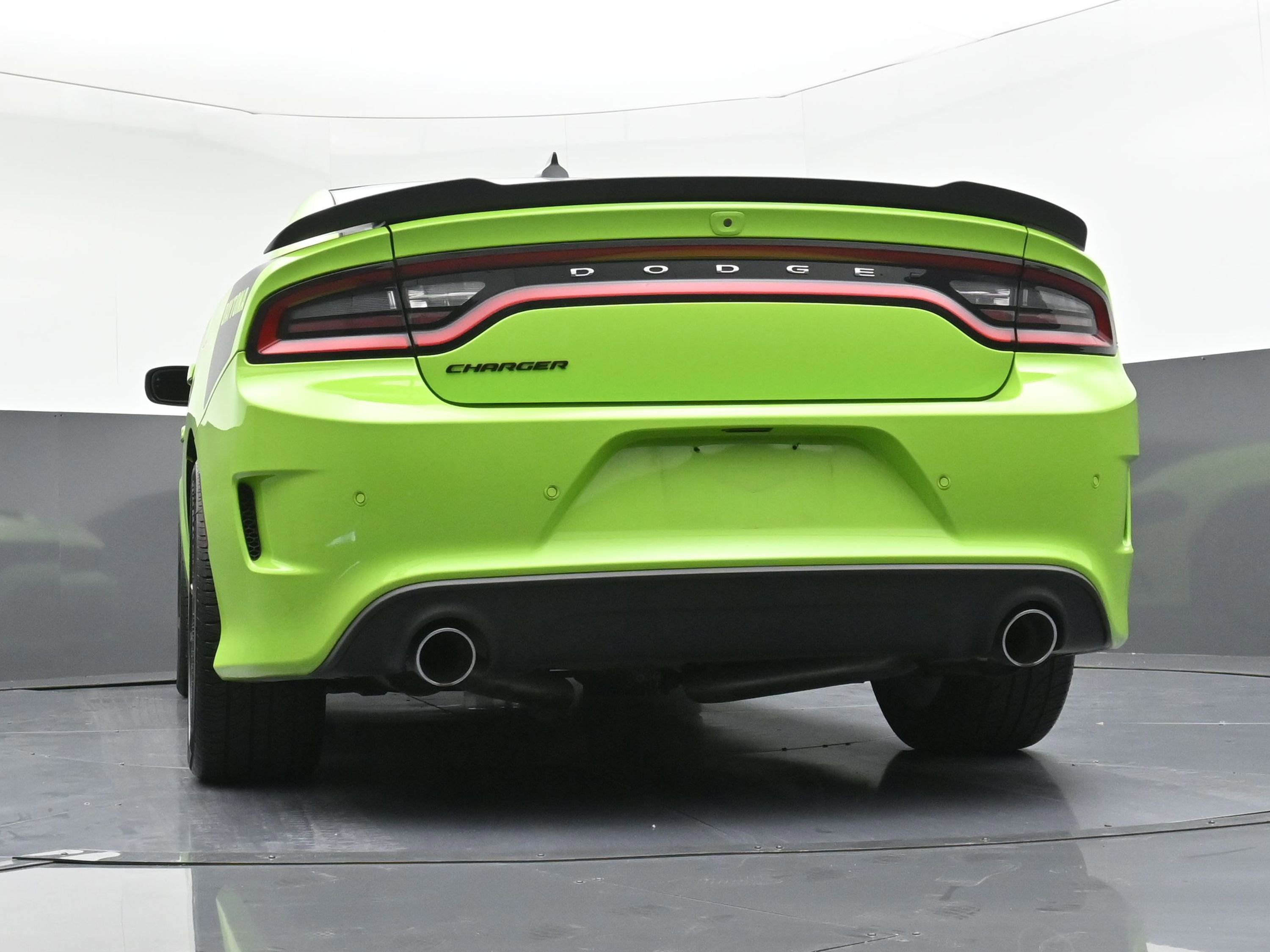 Used 2023 Dodge Charger Scat Pack w/ Daytona Edition Group image 28