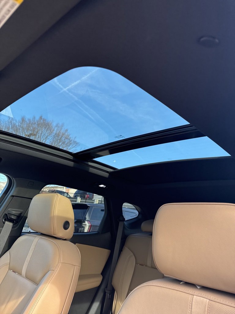 Used 2019 Chevrolet Blazer Premier w/ Sun and Wheels Package image 15