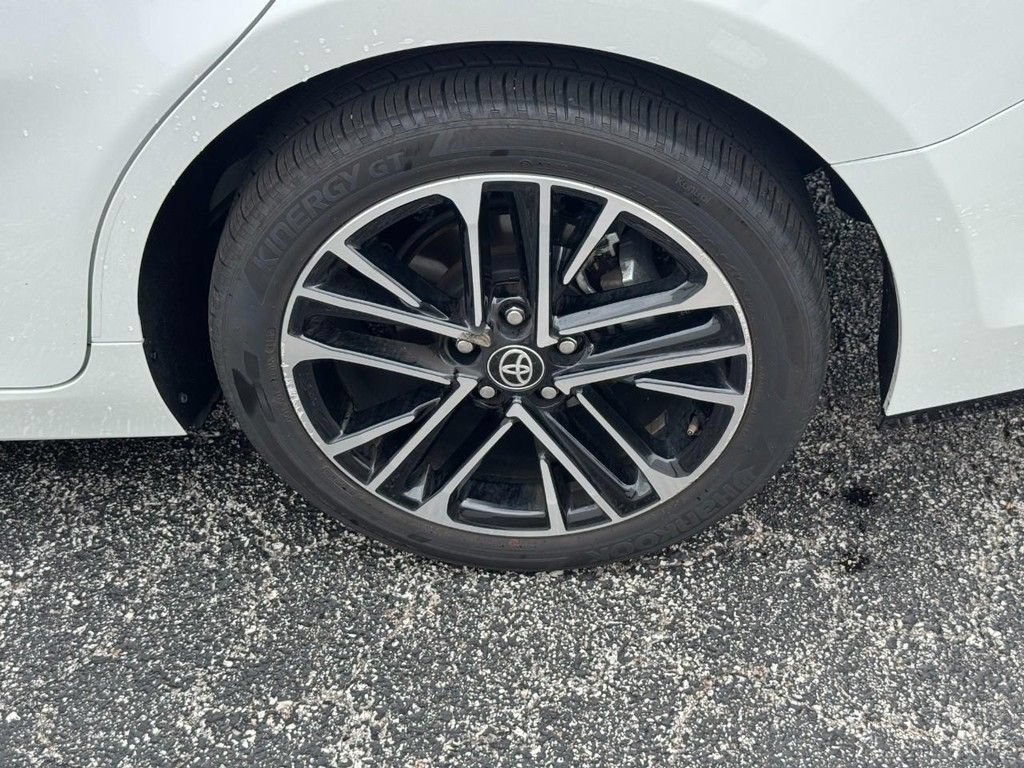 Used 2026 Toyota Camry XLE FWD image 11