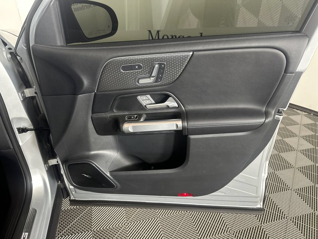 Certified 2024 Mercedes-Benz GLB 35 AMG 4MATIC image 15