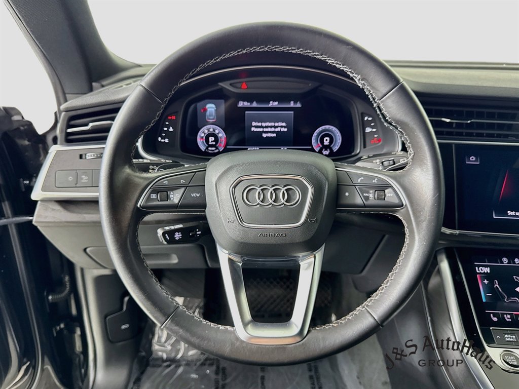 Used 2022 Audi Q8 Premium Plus w/ Premium Plus Package AWD/4WD image 12