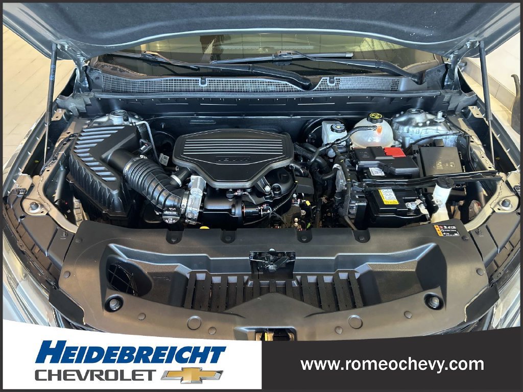 Used 2023 Chevrolet Blazer RS w/ Driver Confidence II Package AWD/4WD image 9