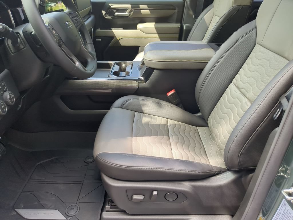 New 2026 Chevrolet Silverado 2500 ZR2 AWD/4WD image 15