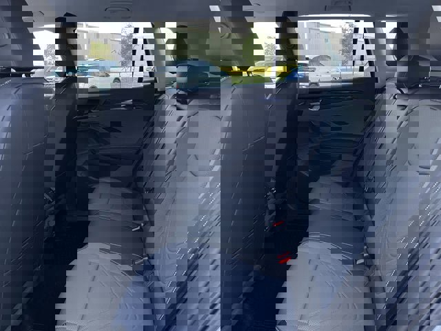 New 2025 Volkswagen Tiguan SE image 27