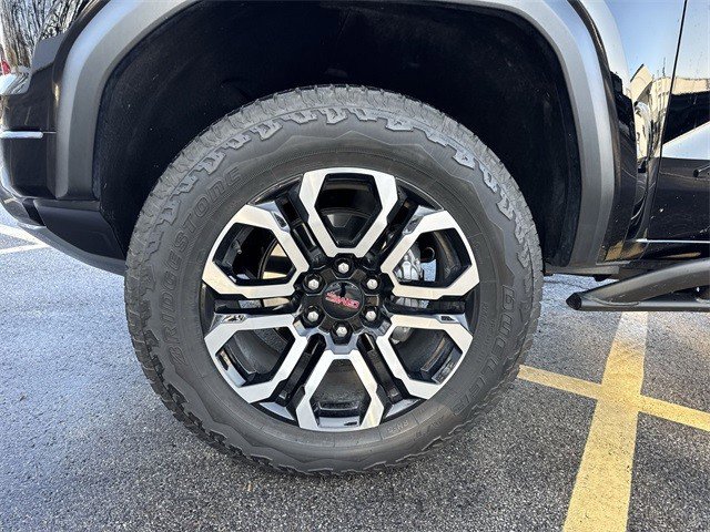 Used 2025 GMC Canyon AT4 w/ Nightfall Edition image 36