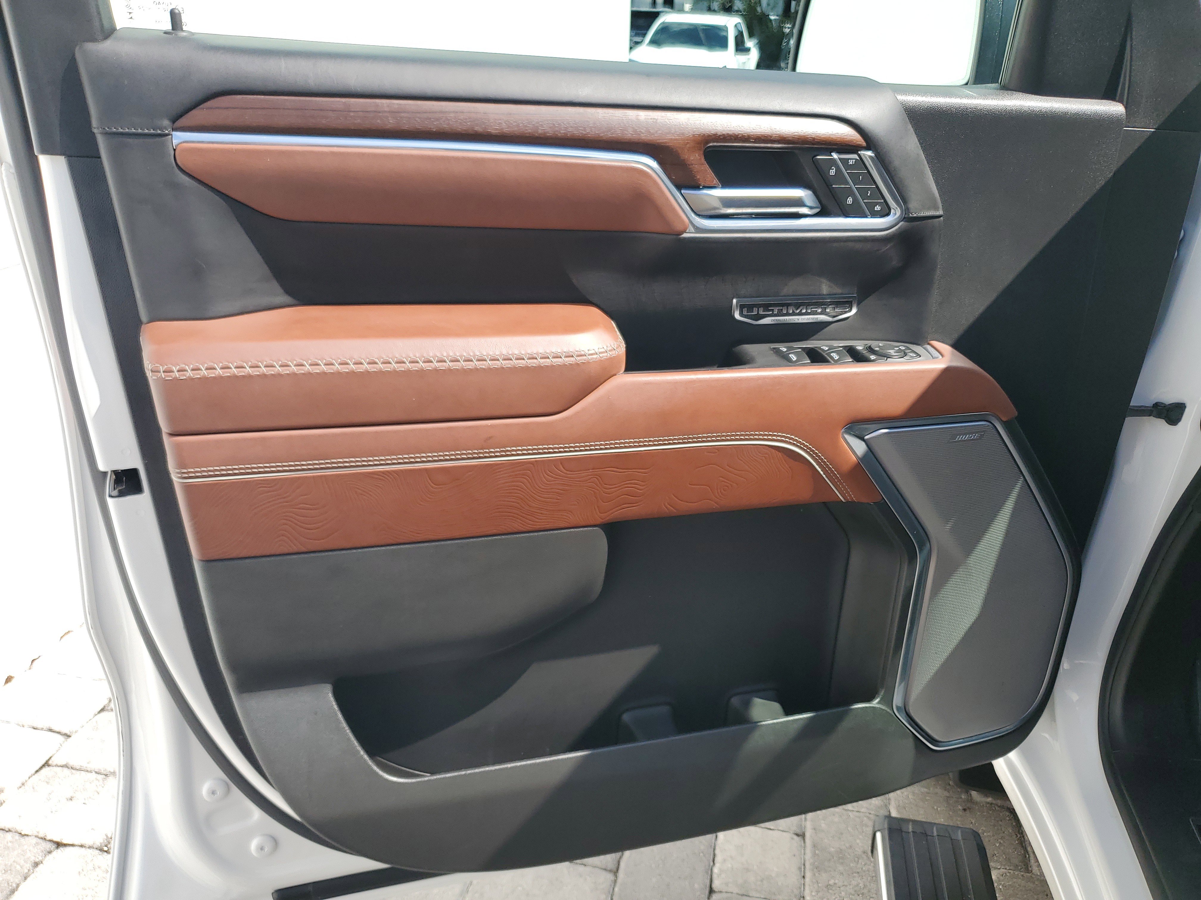 Certified 2024 GMC Sierra 1500 Denali Ultimate AWD/4WD image 18