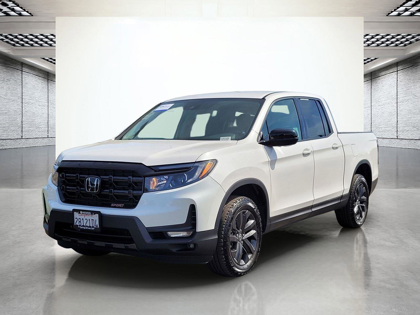 Used 2025 Honda Ridgeline Sport image 11