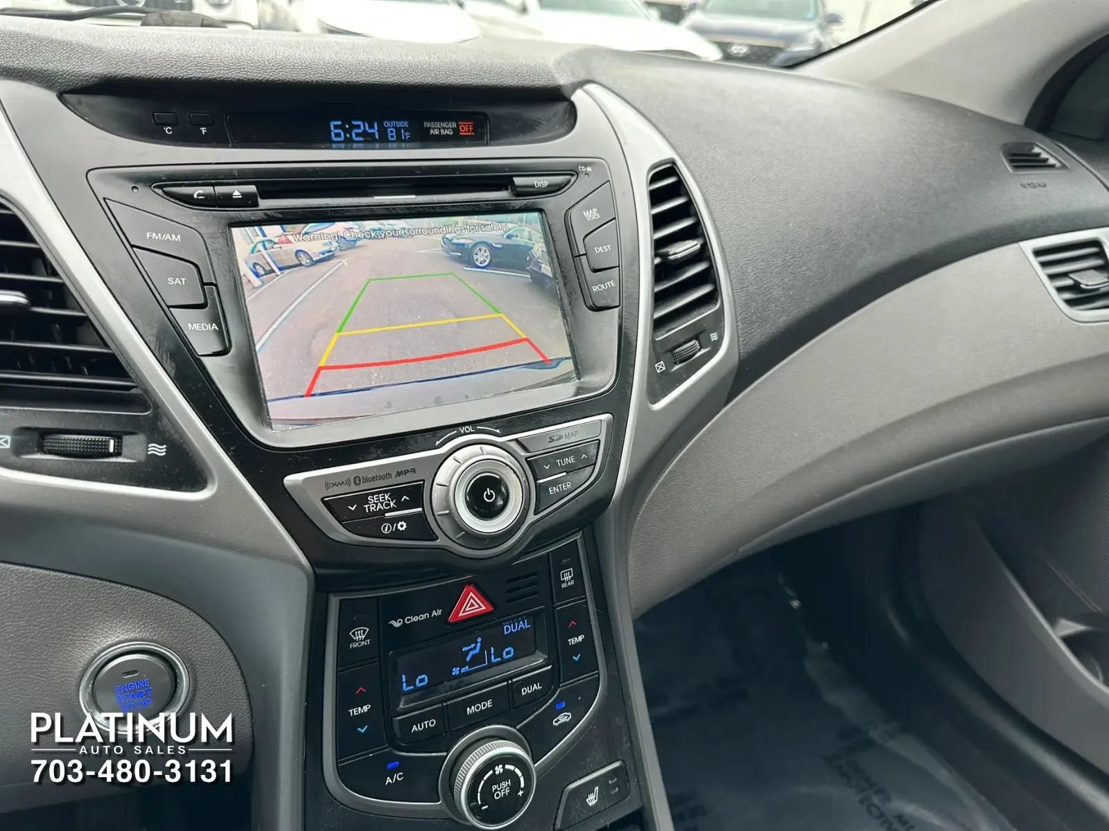 Used 2014 Hyundai Elantra Limited w/ Option Group 03 FWD image 11