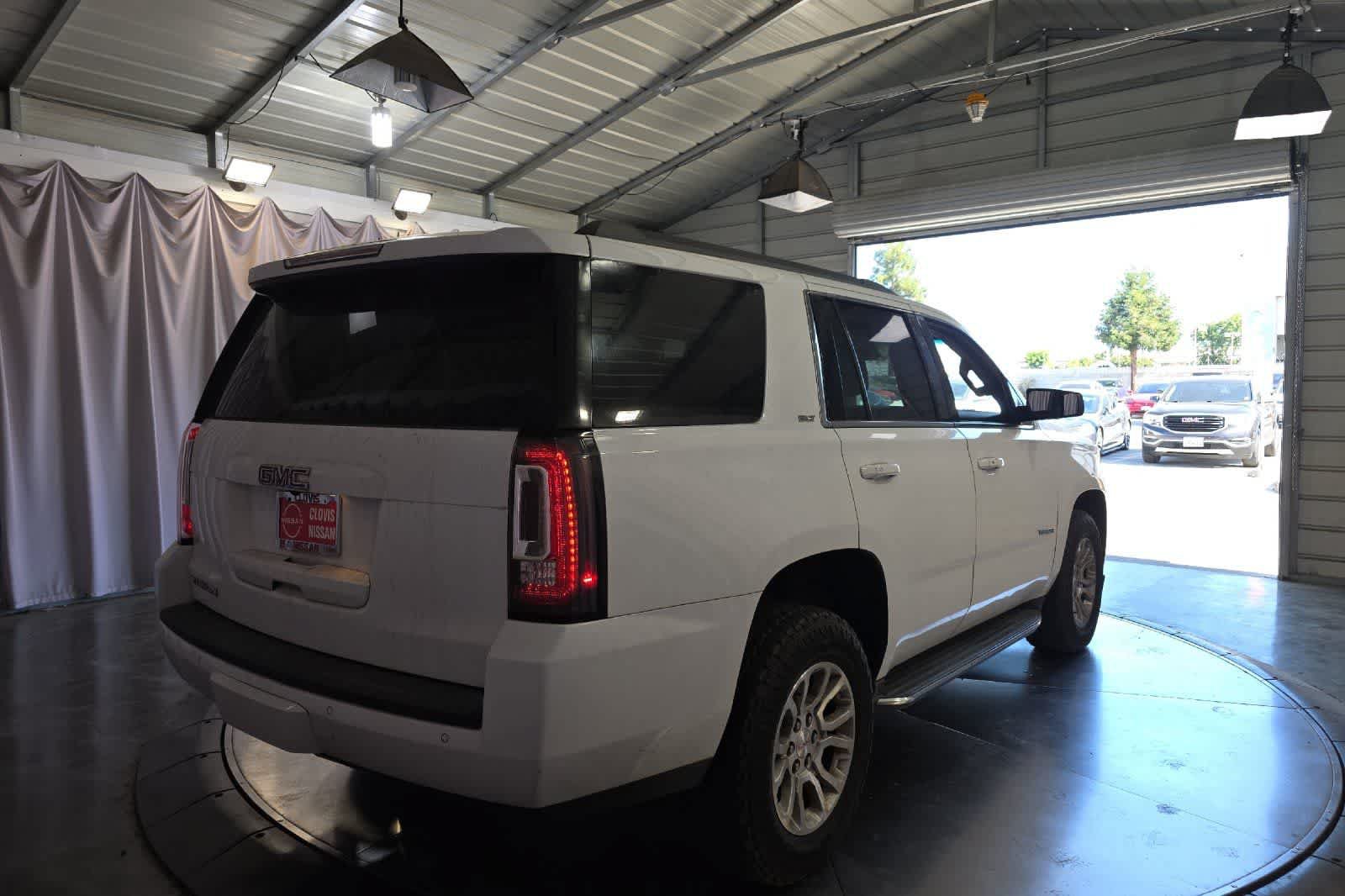 Used 2018 GMC Yukon SLT AWD/4WD image 3