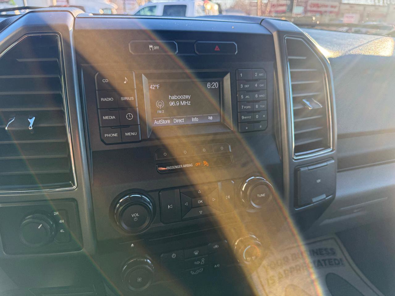 Used 2017 Ford F150 XLT image 25