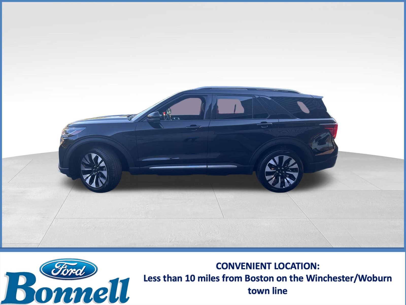 Used 2025 Ford Explorer Platinum w/ LUX Leather Package image 2