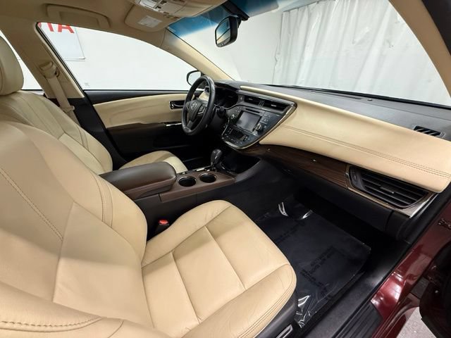 Used 2015 Toyota Avalon XLE Touring FWD image 9