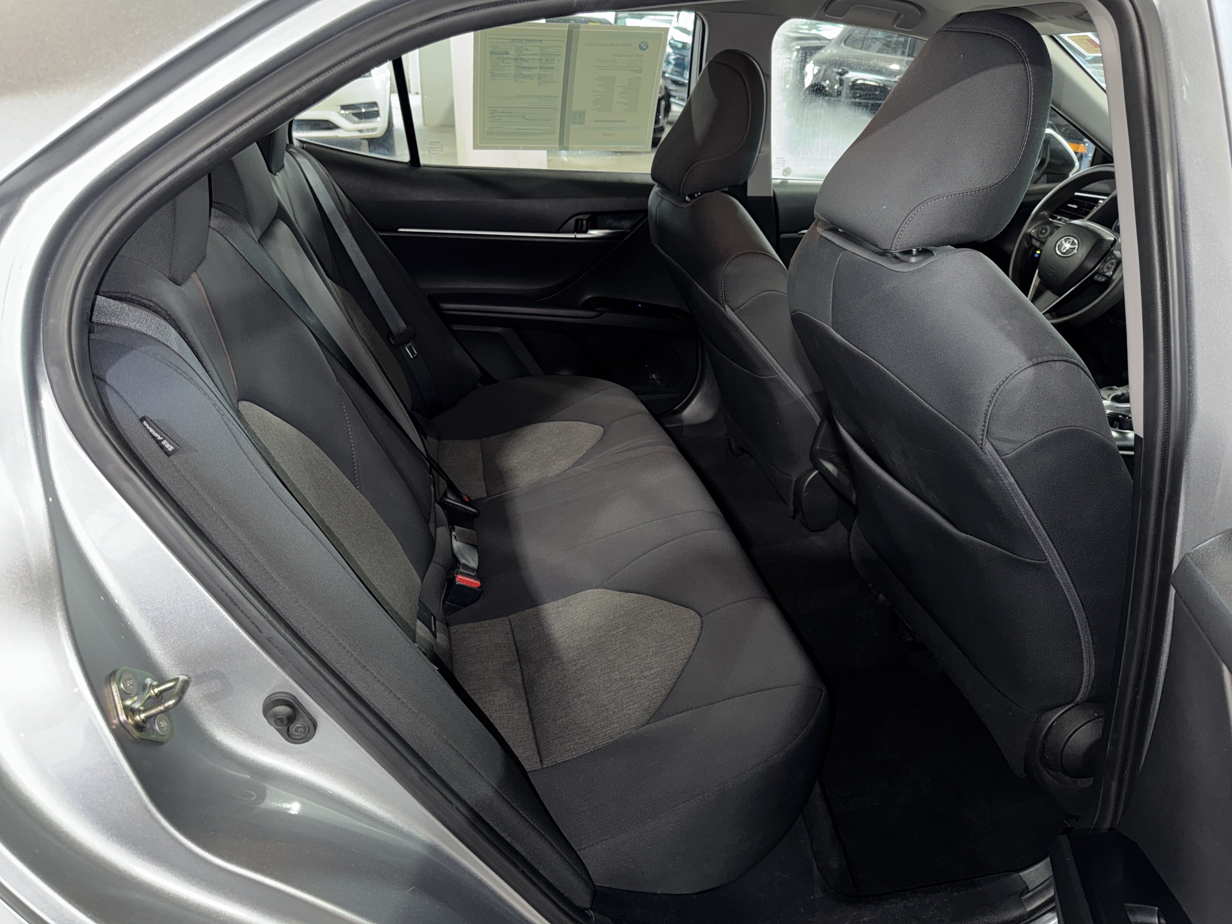 Used 2020 Toyota Camry LE FWD image 12