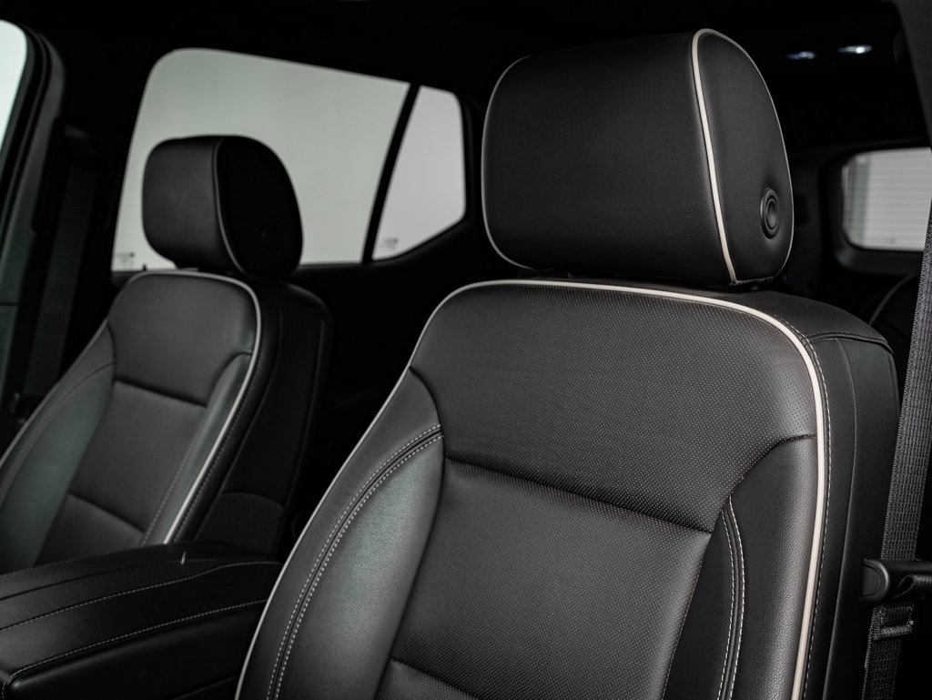 Used 2023 Chevrolet Traverse Premier image 25