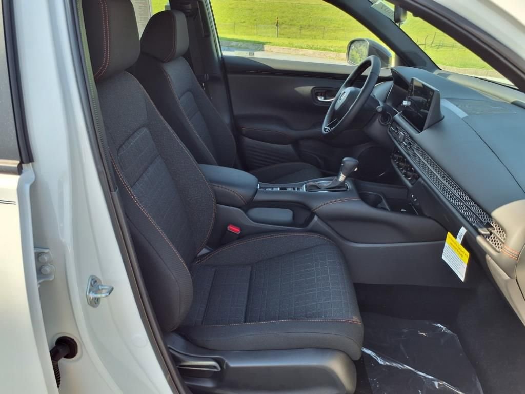 New 2026 Honda HR-V Sport image 14