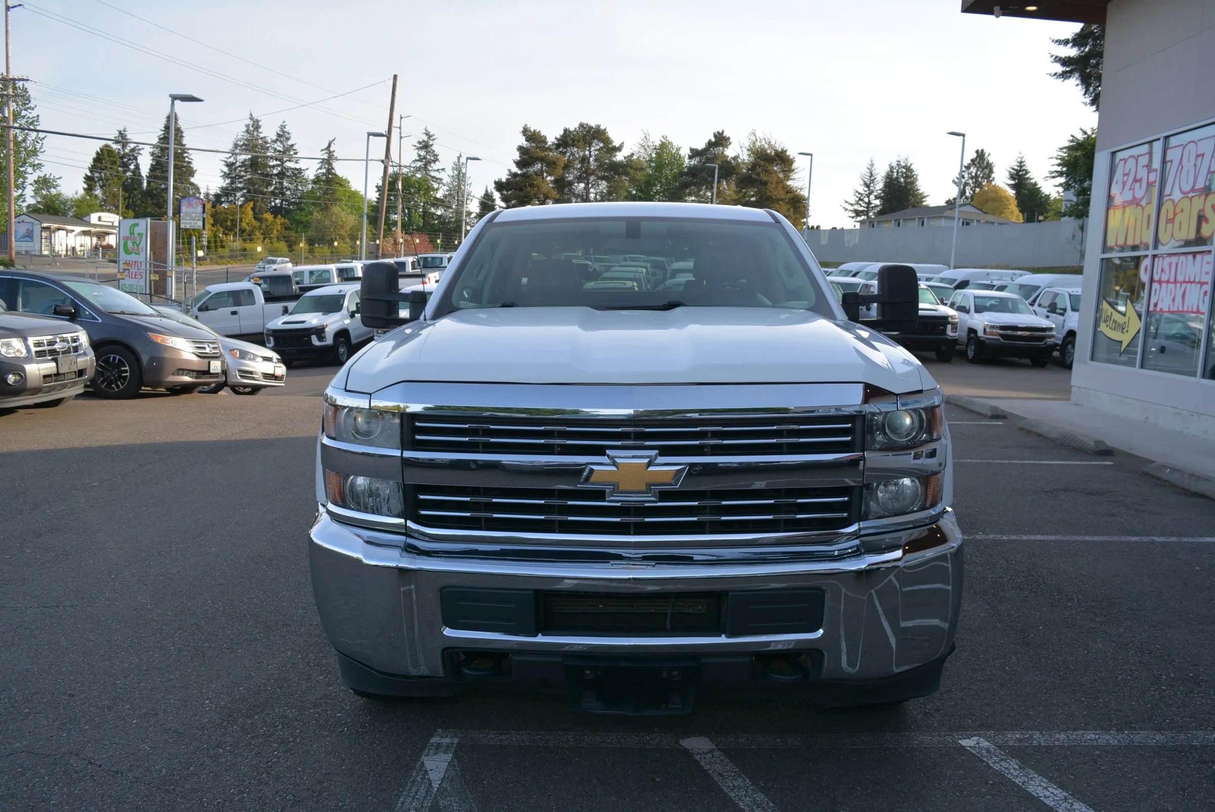 Used 2018 Chevrolet Silverado 2500 W/T image 2
