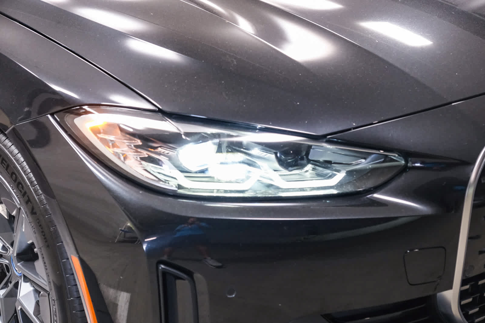 Used 2023 BMW i4 eDrive40 w/ Premium Package RWD image 13