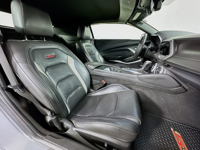 Used 2020 Chevrolet Camaro SS RWD image 29