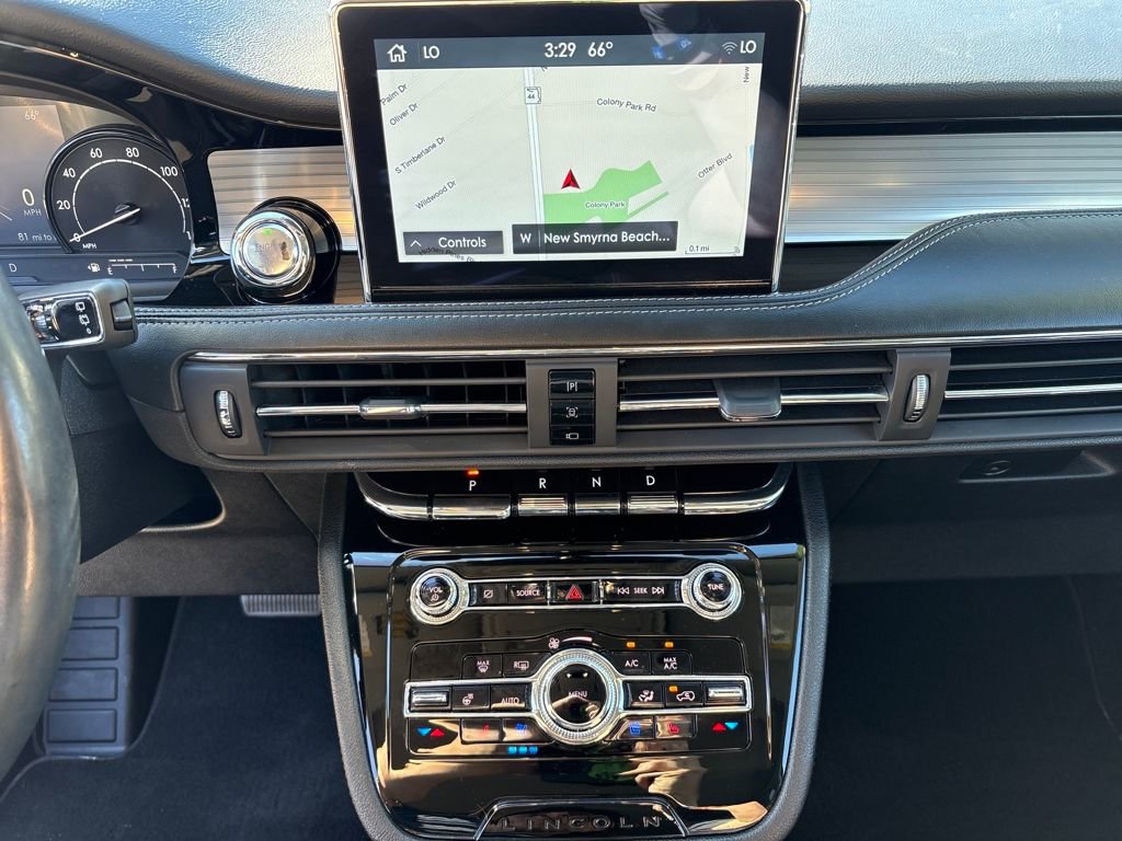 Used 2021 Lincoln Corsair AWD w/ Premium Package image 27