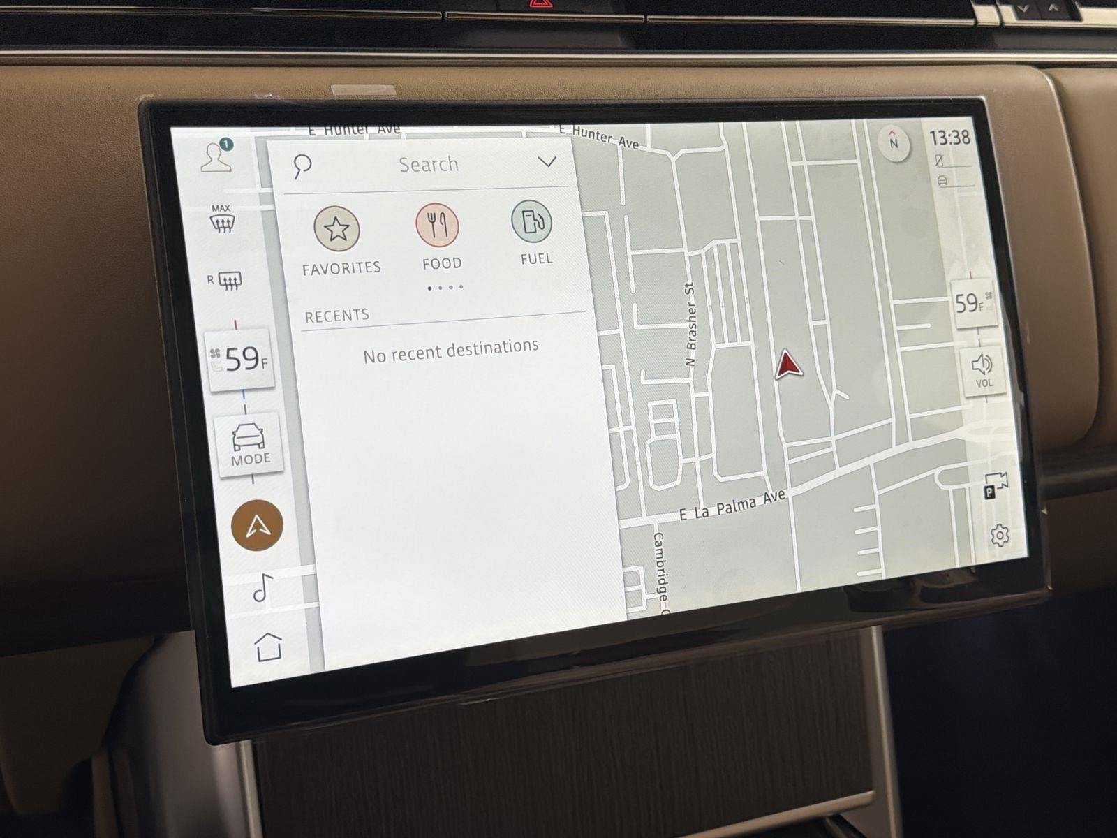 New 2026 Land Rover Range Rover SE image 14