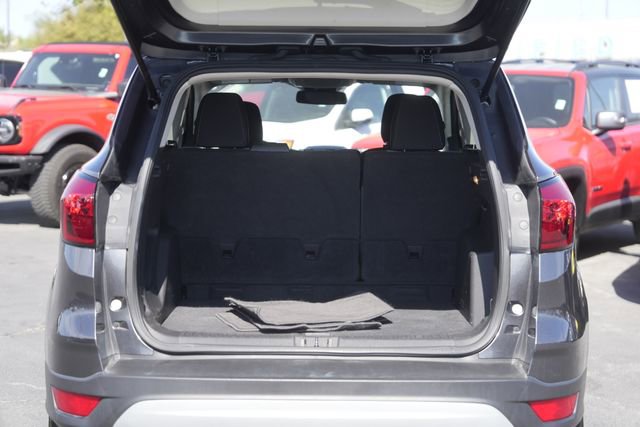 Used 2019 Ford Escape SE image 31