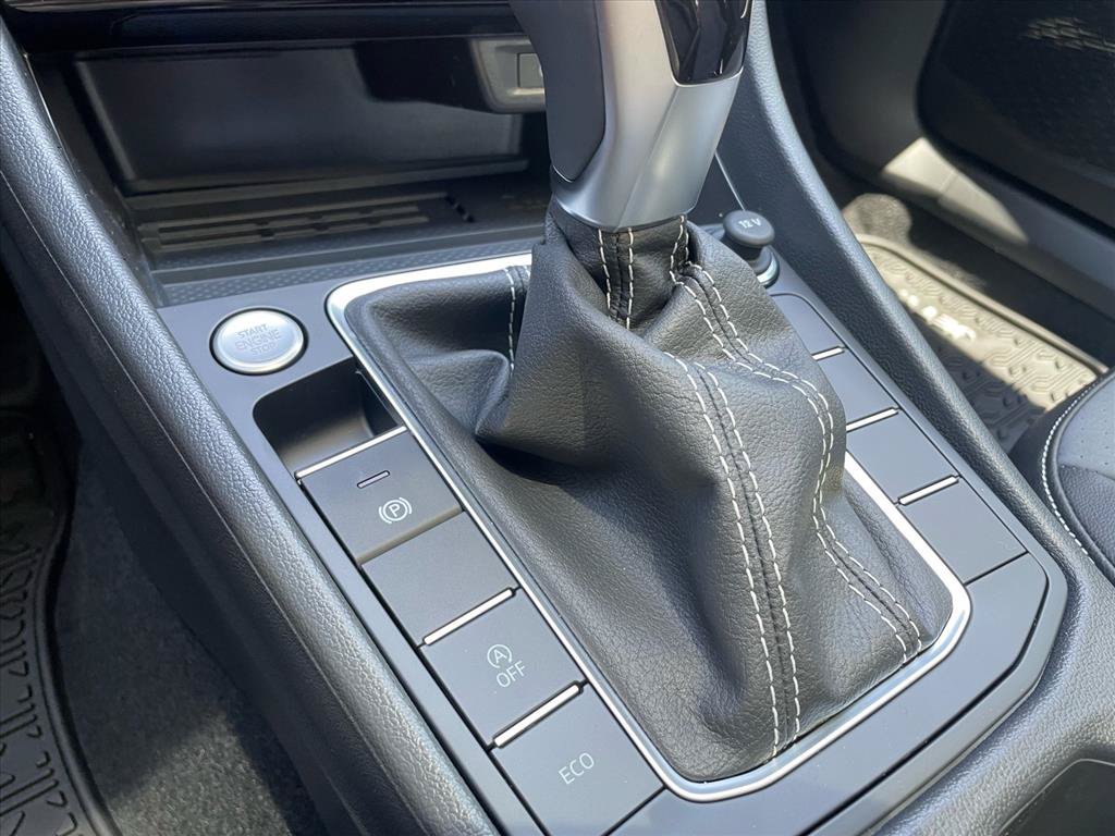 New 2026 Volkswagen Jetta SE FWD image 12
