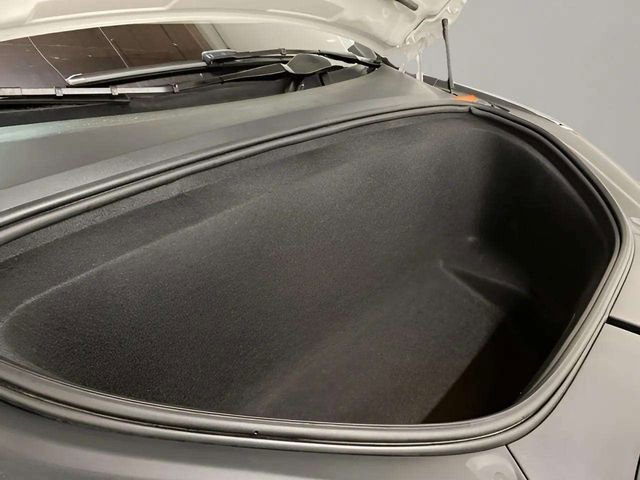 Used 2022 Tesla Model X image 89
