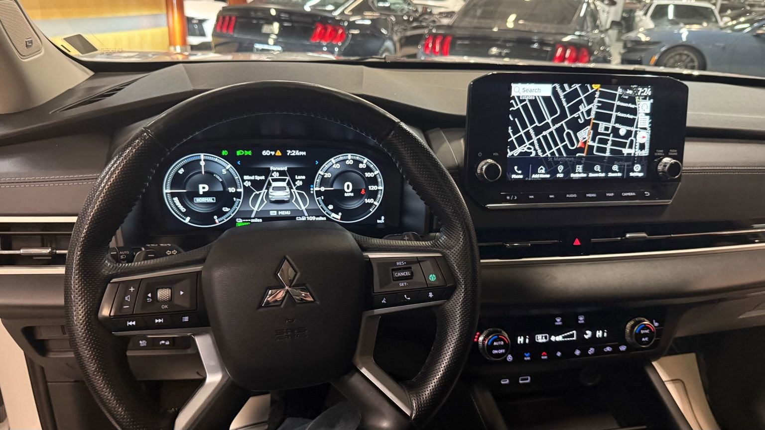 Used 2024 Mitsubishi Outlander SEL image 46