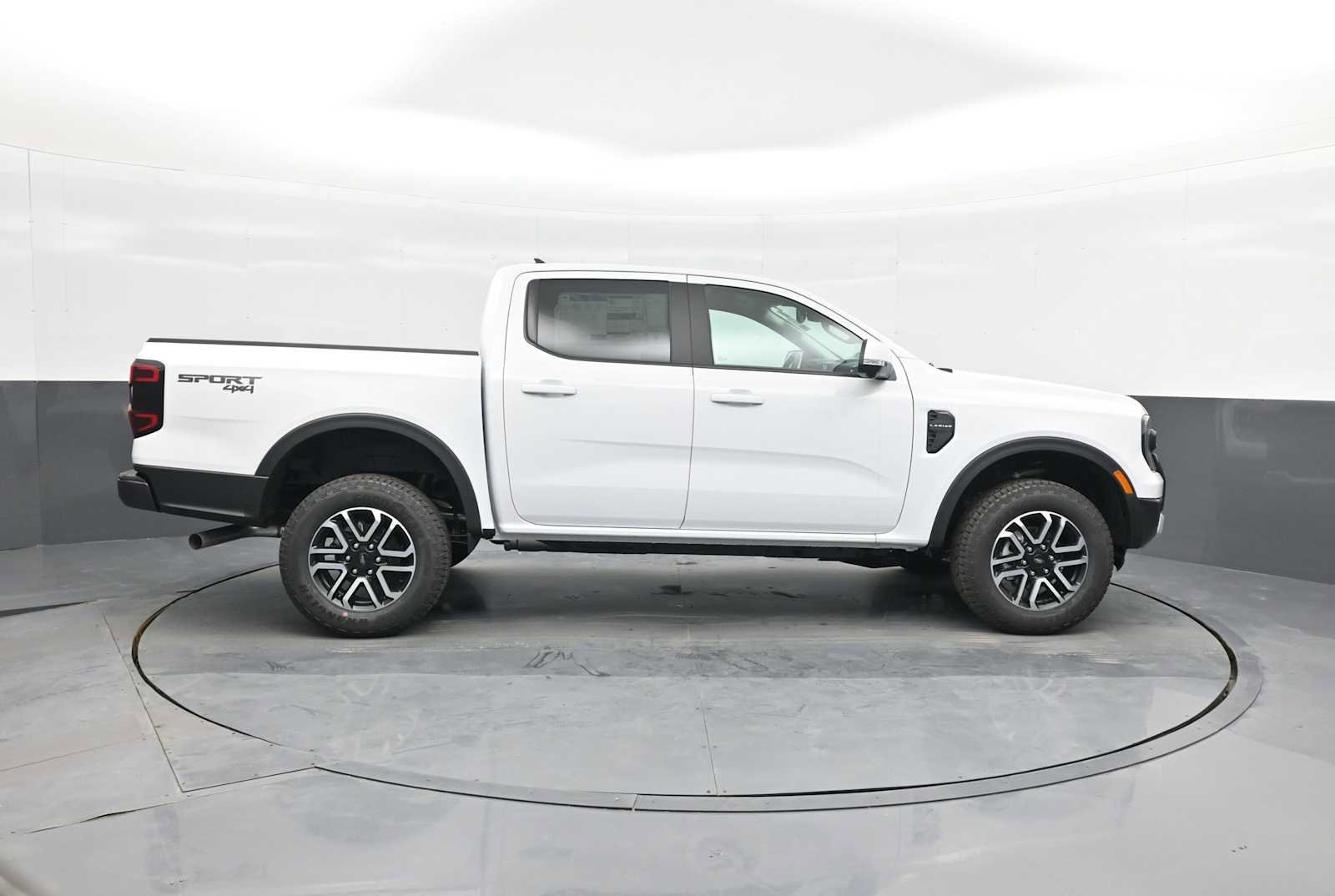 New 2025 Ford Ranger Lariat image 8