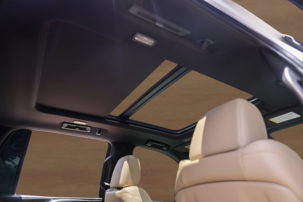 Certified 2023 Cadillac Escalade Premium Luxury w/ Performance Package AWD/4WD image 33