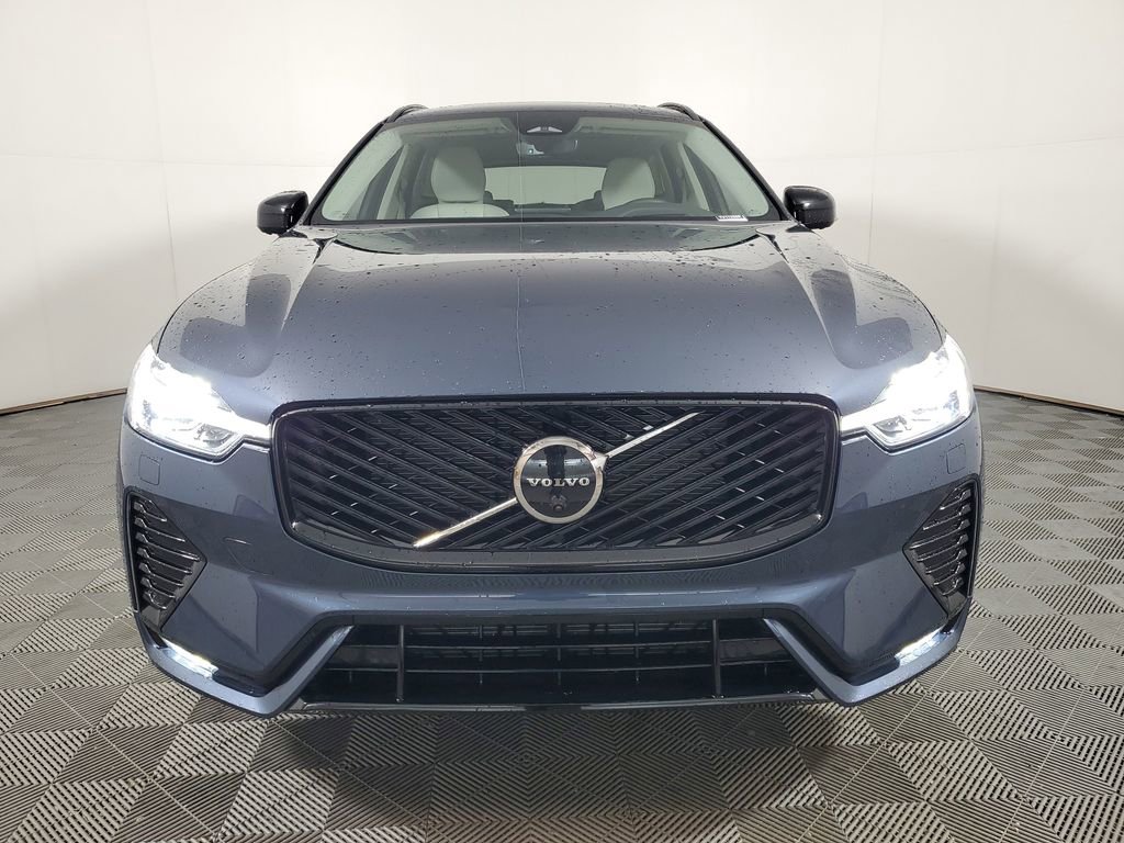 Certified 2026 Volvo XC60 B5 Ultra w/ Climate Package AWD/4WD image 2