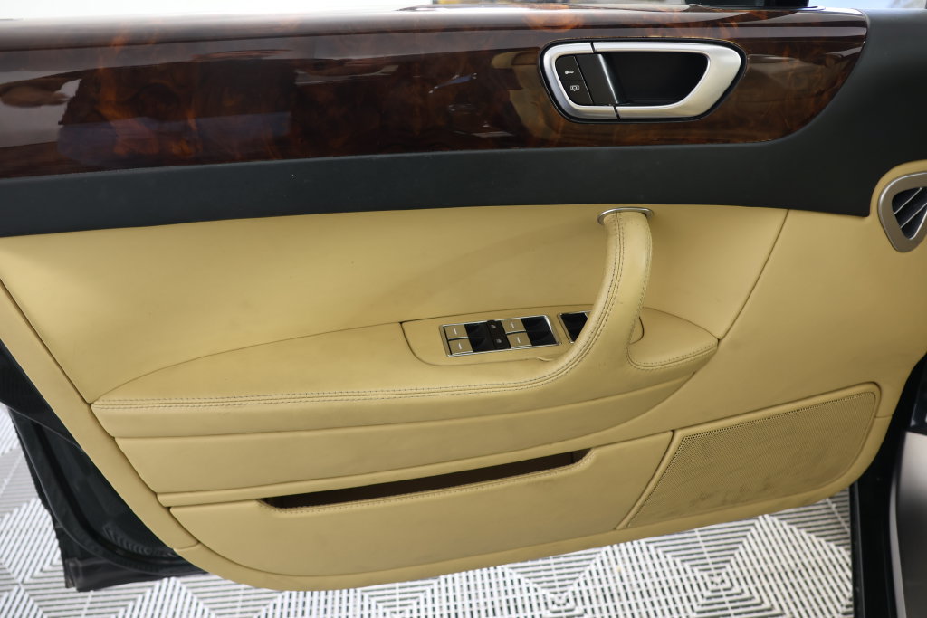 Used 2008 Bentley Flying Spur Flying Spur AWD/4WD image 23