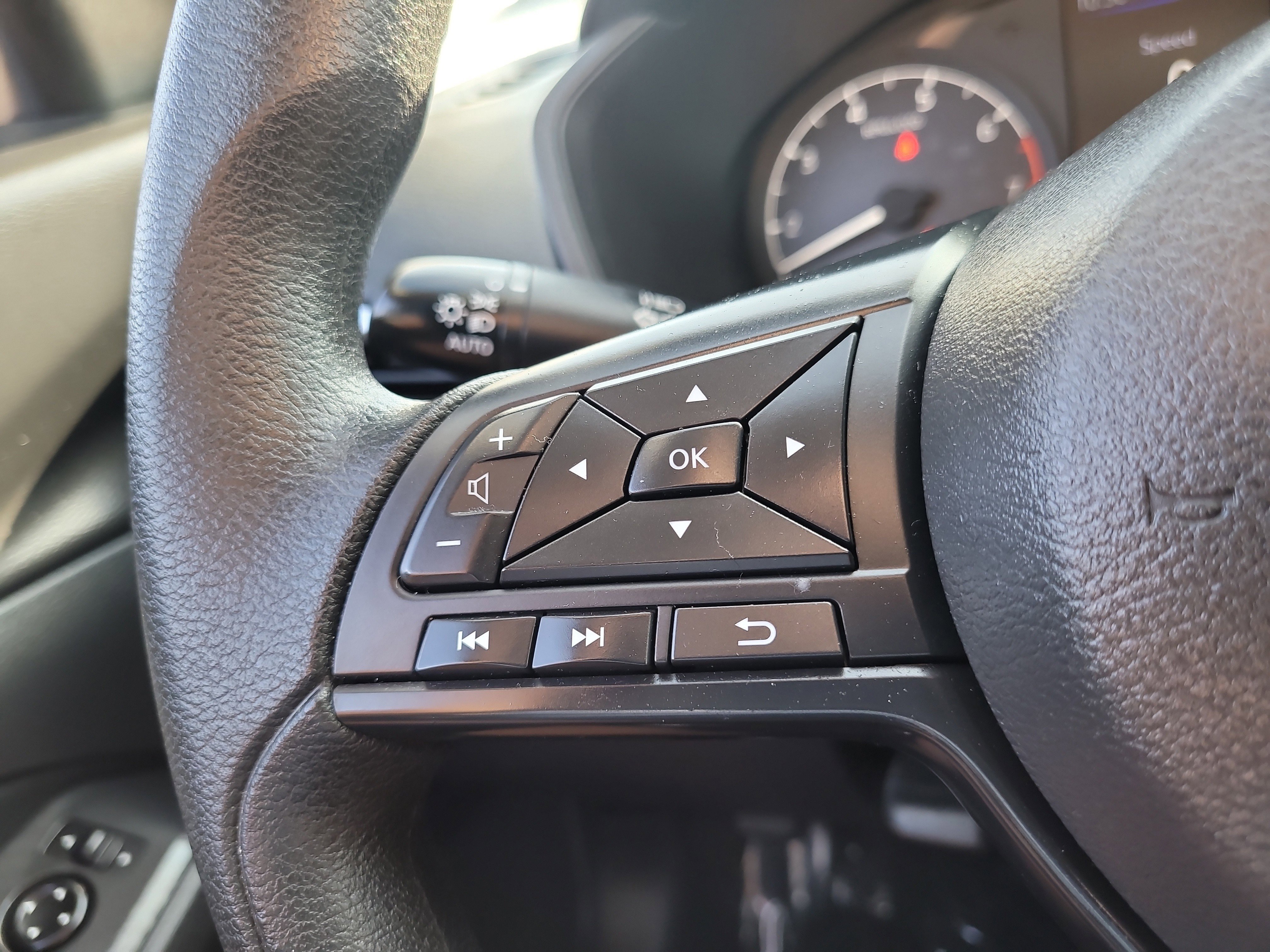 Used 2024 Nissan Altima 2.5 S image 27