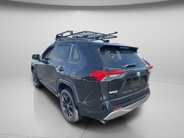 Used 2022 Toyota RAV4 SE image 17