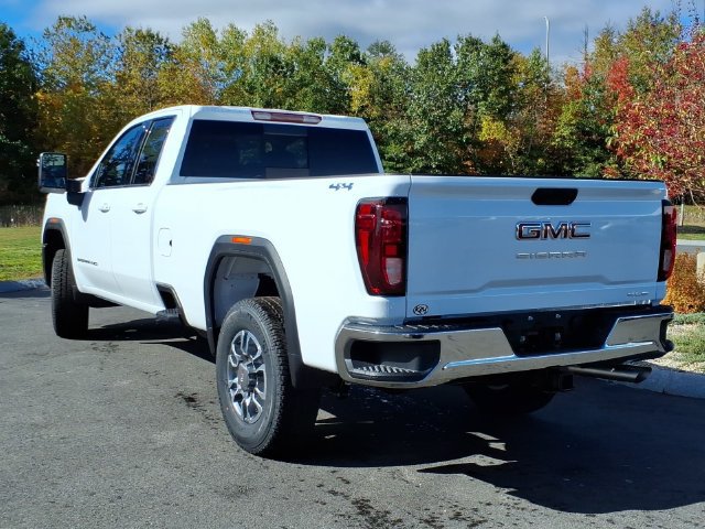New 2026 GMC Sierra 2500 SLE w/ Preferred Package AWD/4WD image 4