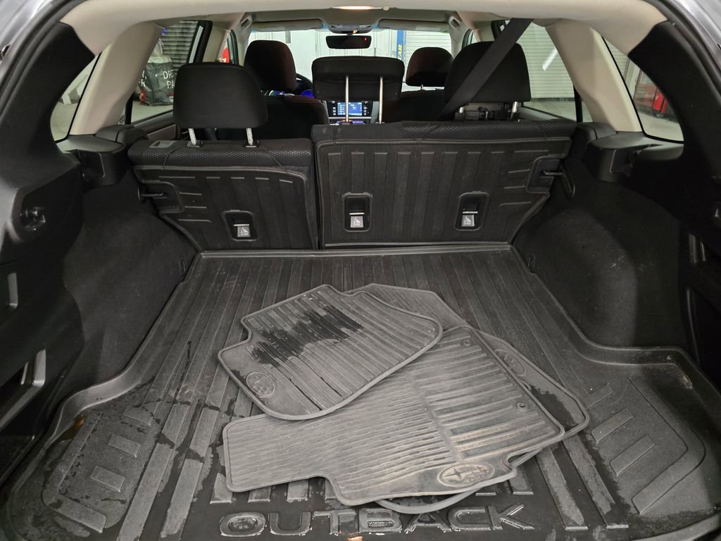 Used 2017 Subaru Outback 2.5i Premium image 36