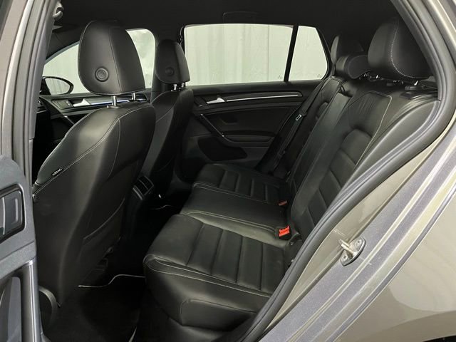 Used 2017 Volkswagen Golf R 4-Door AWD/4WD image 11