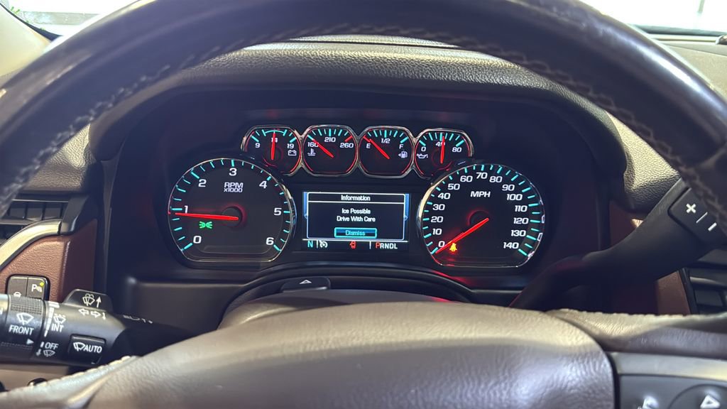 Used 2019 Chevrolet Suburban Premier image 33