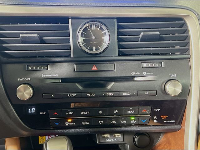 Used 2022 Lexus RX 350L Premium w/ Premium Package image 21