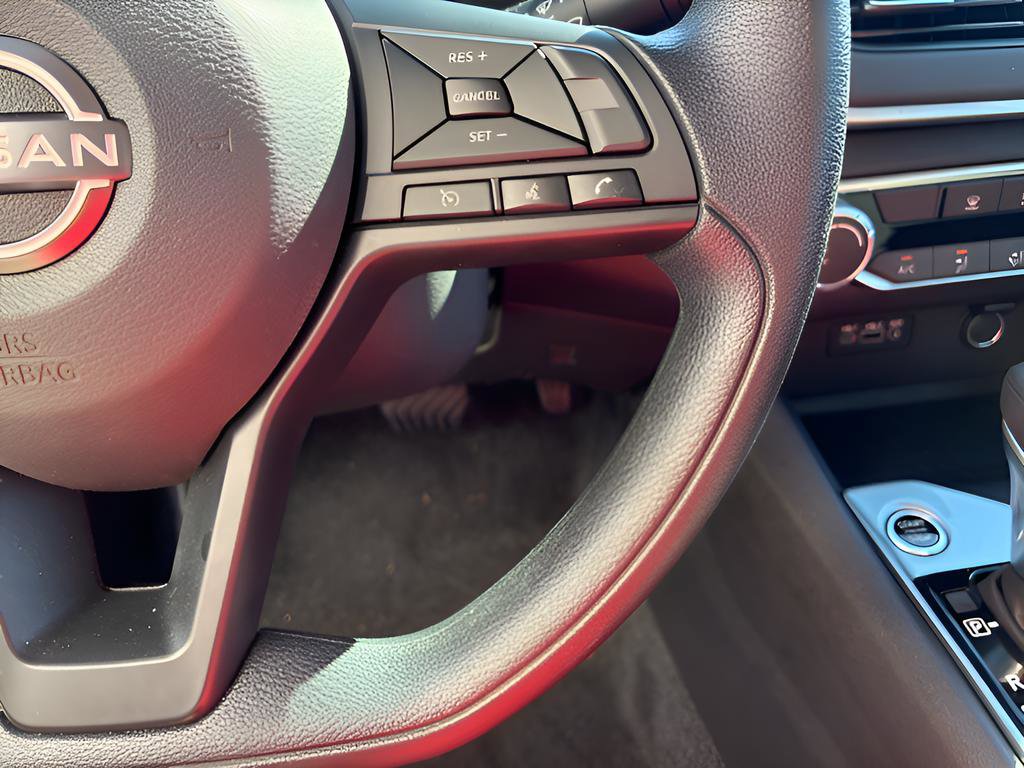 Used 2025 Nissan Altima 2.5 S image 23