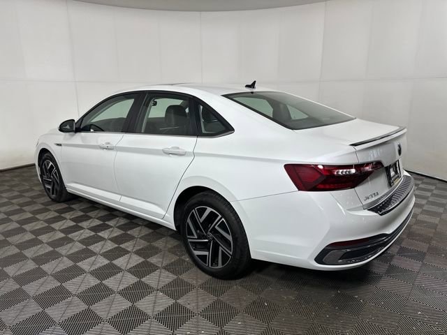 Used 2024 Volkswagen Jetta SEL image 5