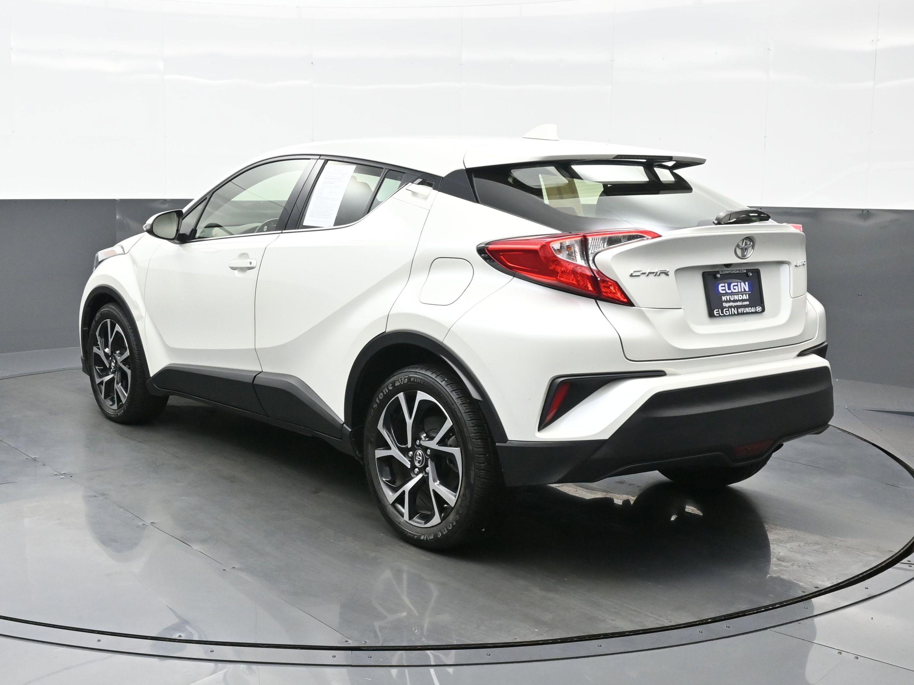 Used 2019 Toyota C-HR Limited image 4