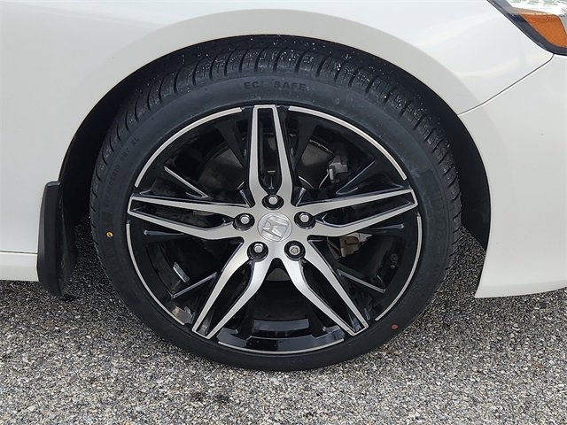 Used 2018 Honda Accord Touring image 8