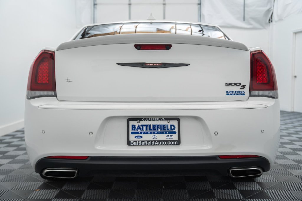 Used 2021 Chrysler 300 S RWD image 6